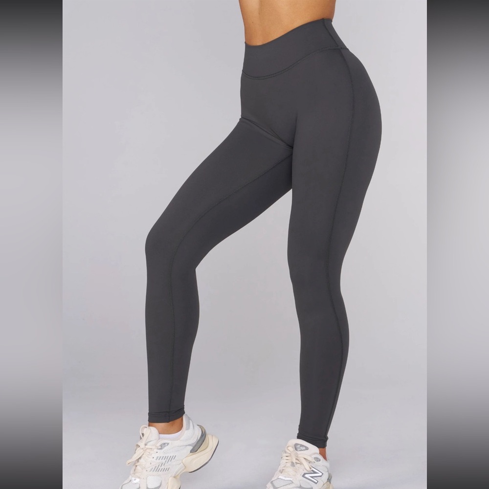 YoungLA Women's High-Waist Charcoal Gray Leggings